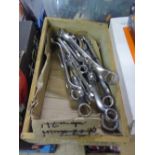 Box of ring spanners