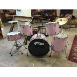 A Tiger drum kit (pink)