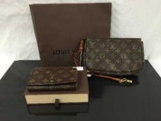Louis Vuitton : A lady's purse, monogram canvas with tan lining, press-stud single flap top,