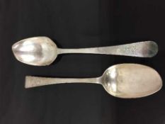 A pair of George III Old English pattern spoons, London 1788, 105.2g.