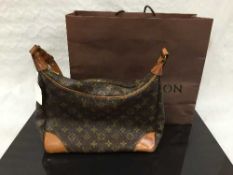 Louis Vuitton : A lady's Boulogne hand bag, monogram canvas with tan trim, with zip top,