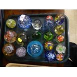 Tray of approximately nineteen assorted glass paperweights - Selkirk glass etc