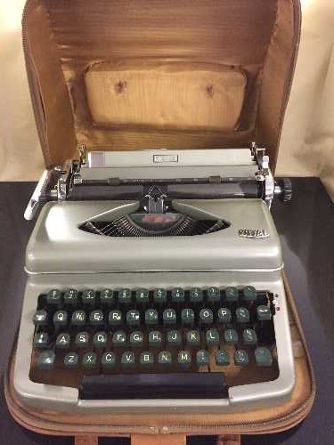 A cased Diana Royal manual typewriter