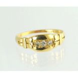 Victorian three stone diamond ring, rectangular settings, in gold, size S.