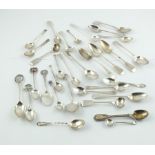 Thirty two silver tea & other spoons, various, 13 oz.