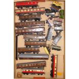 Trix TTR. Box of various rolling stock & carriages.