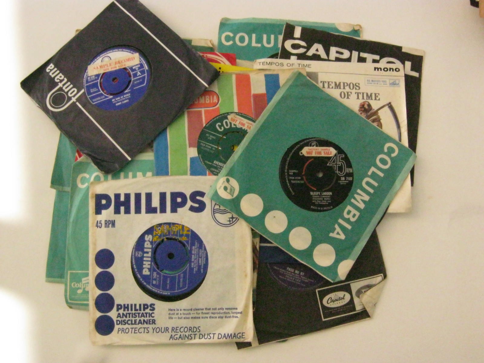 1960s, 45rpm records, qty 25, most in company sleeves.