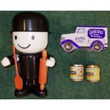 Homepride figure & utensils,