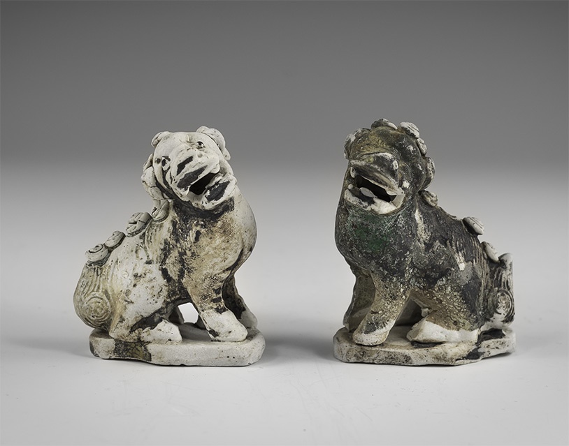 Chinese Porcelain Lion Pair