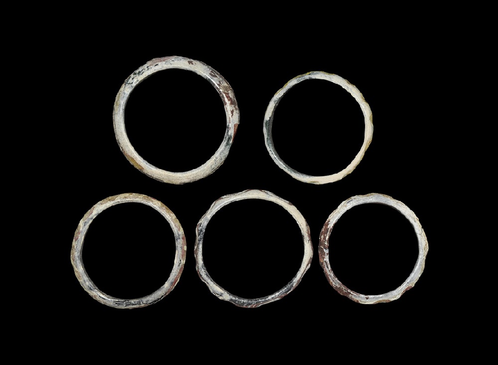 Roman Bracelet Group