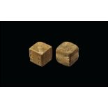 Roman Dice Pair