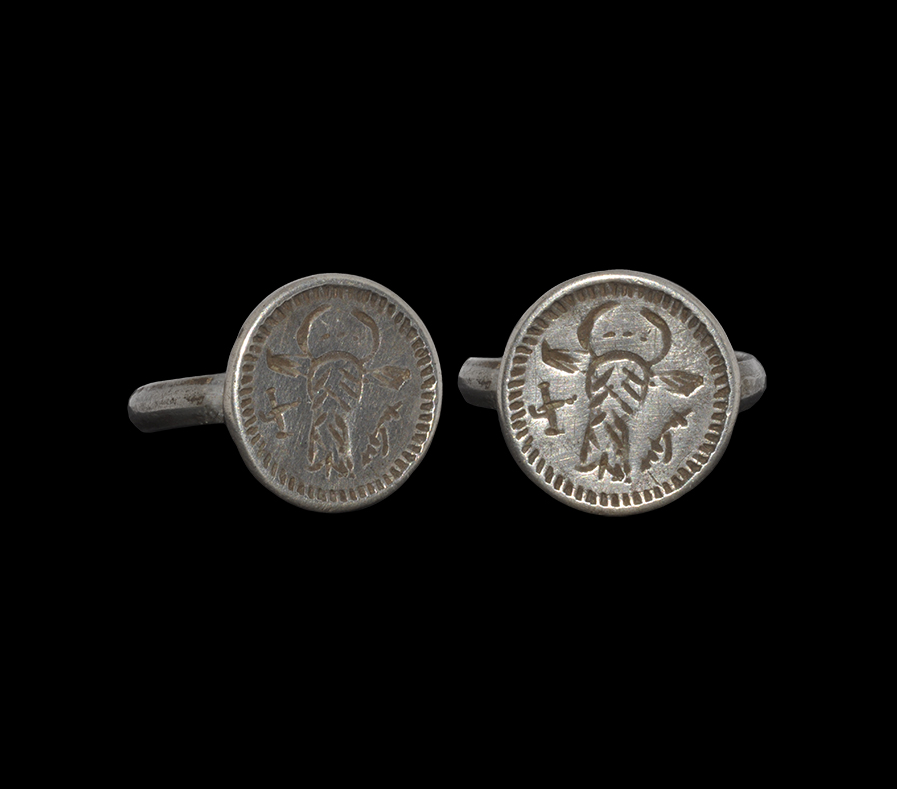 Medieval Thuringian Ring with Bucranium
