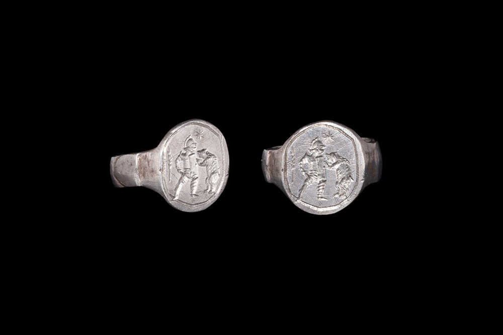 Roman Ring with Gladiatorial Scene