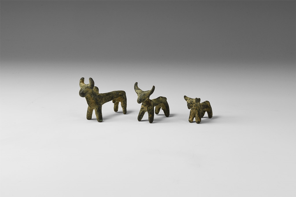 Western Asiatic Luristan Bull Statuette Group