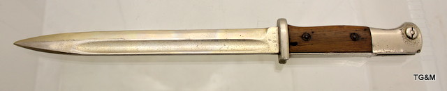 A WW2 chrome plated German parade bayonet with its original scabbard. The sabbard is marked EUF - Image 3 of 7