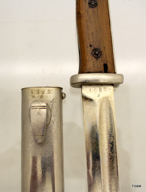 A WW2 chrome plated German parade bayonet with its original scabbard. The sabbard is marked EUF - Image 2 of 7