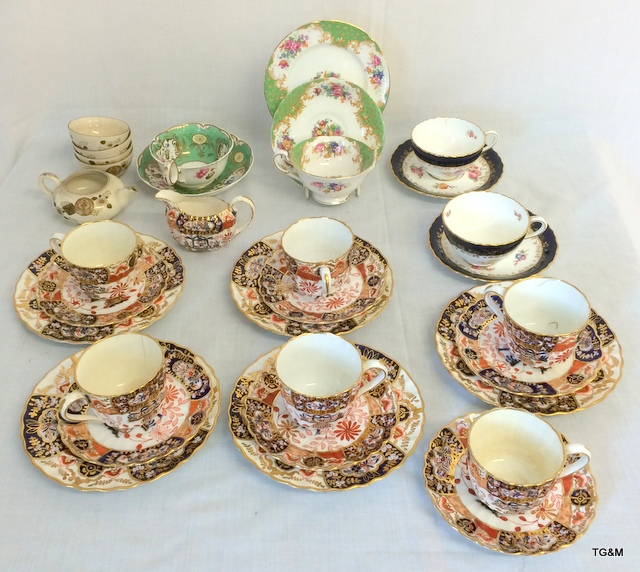 Mixed tea cups, saucers, Coalport, Spode etc