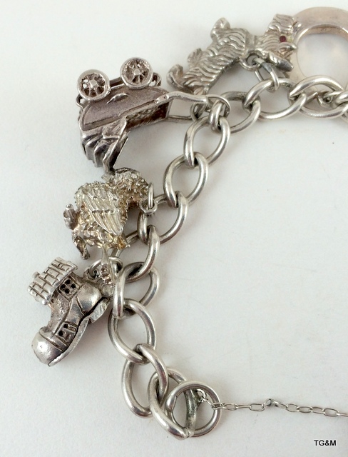 Silver charm bracelet and 11 charms 58gm - Image 3 of 7