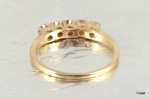 10ct Gold ladies diamond 5 stone ring approx 0.4ct size M - Image 4 of 5