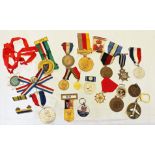 Assorted medals and medallions including military