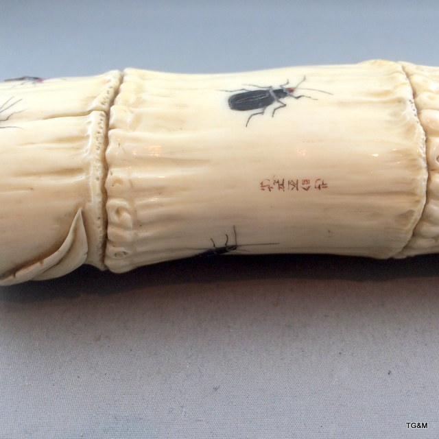 Carved ivory wrist rest in the form of a section of bamboo with Shibayama insect decoration in - Image 8 of 10