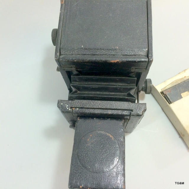 A plate camera with plates with Zeiss Triotar lens - Image 2 of 9