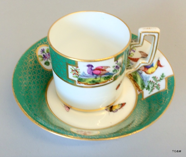 Collection of assorted coffee cans and saucers to include Royal Worcester Copeland and Carlton ware - Image 4 of 5