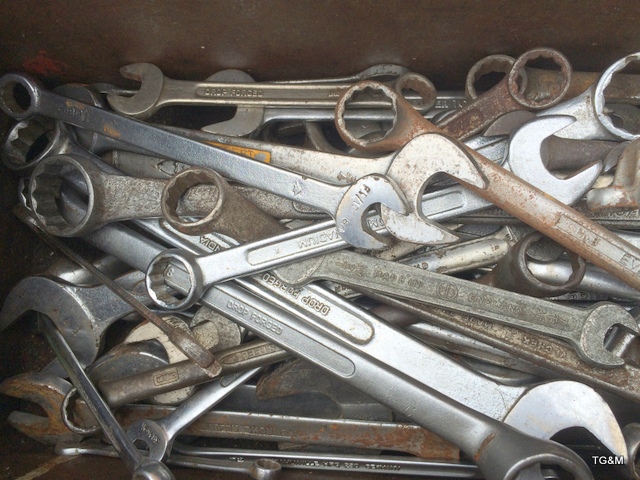 Box of A/F spanners - Image 2 of 3