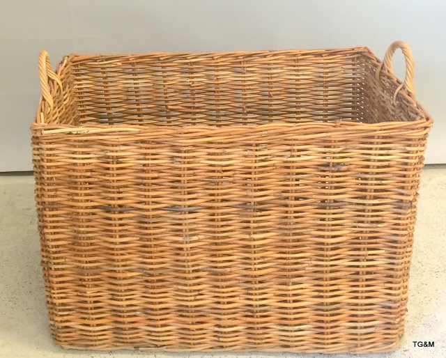 Large oblong Honey Rattan log basket (60x80x50)