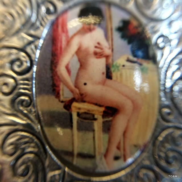 A silver plated vesta case with nude images - Image 4 of 4