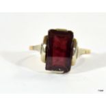 9ct gold ladies antique style garnet baguette cut ring size N