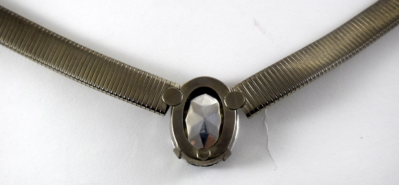 Butler and Wilson designer choker with paste set centre stone - Image 3 of 6