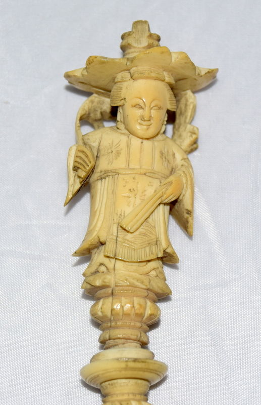 Ivory carved figure of a Chinese man standing on pine nuts - Image 7 of 7