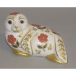 Royal Crown Derby paper weight in the shape of a seal