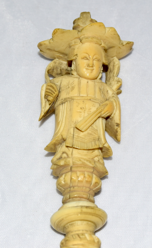 Ivory carved figure of a Chinese man standing on pine nuts - Image 3 of 7