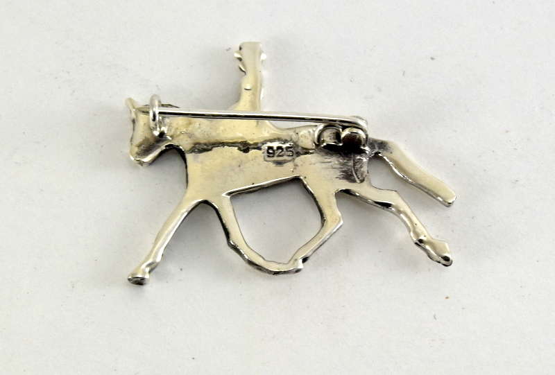 Silver brooch in the shape of horse and rider marked 925 - Image 3 of 3