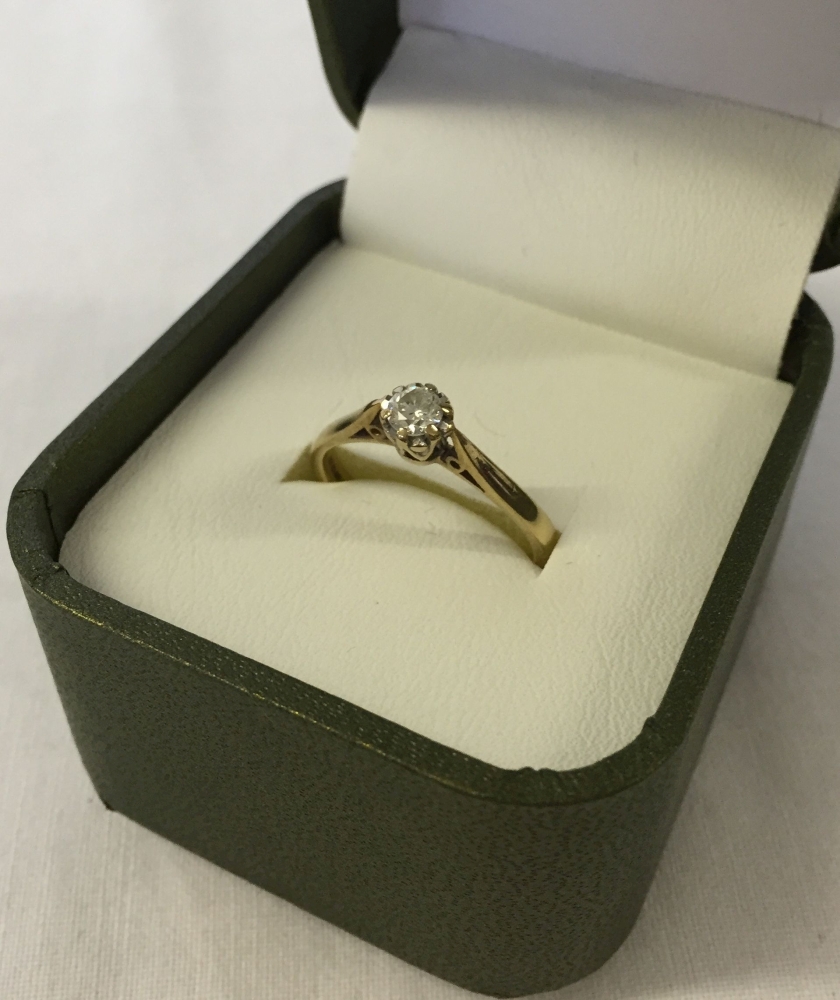 Hallmarked 9ct gold solitaire diamond ring. Diamond size 0.25ct, approx size P, total weight