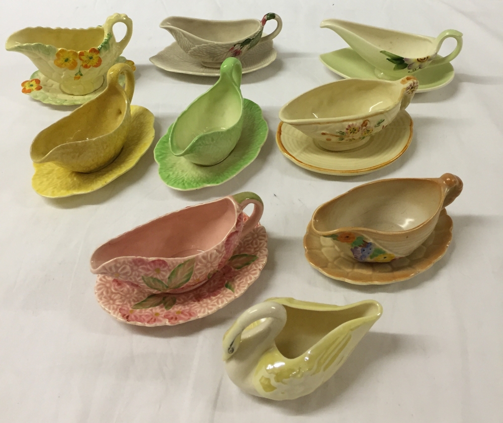 8 ceramic sauce boats/saucers including vintage Crown Devon and Carltonware. Together with a
