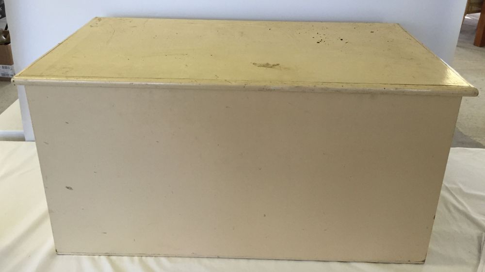 A cream painted toy box, 79 x 42 x 40cm.