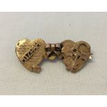 Antique 9ct rose gold MIZPAH sweetheart brooch with 2 hearts joined together by a bow. Approx 4cm