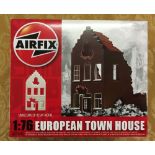 Airfix resin model unpainted in original box 1:76 scale European town house.