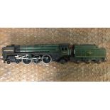 Unboxed Tri-ang OO gauge 4-6-2 Br green locomotive 'Owen Glendower' & tender.