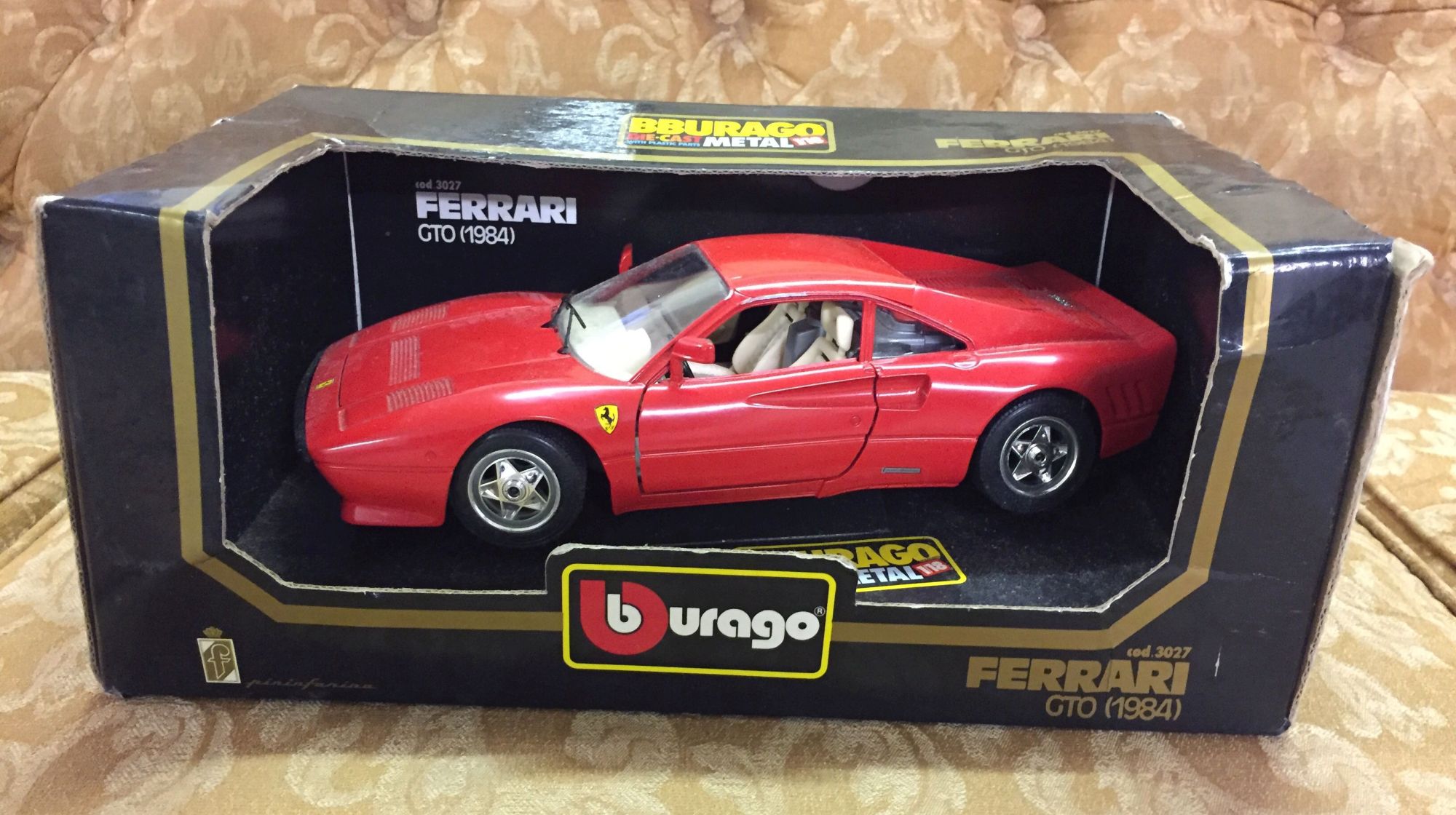 Bburago 1/18 scale Ferrari GTO (1984).