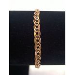 A 9ct gold fancy double link chain bracelet. Length approx 19cm, weight approx 2.7g