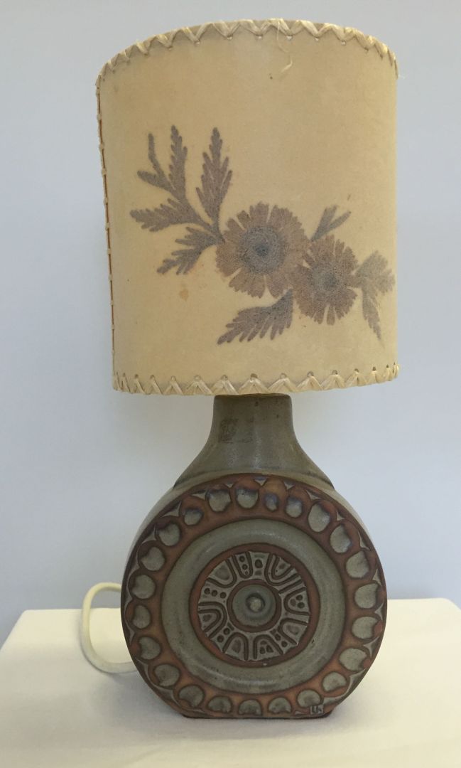 A Bernard Rook style pottery lamp with shade. Lamp base 17cm tall and 14cm wide.