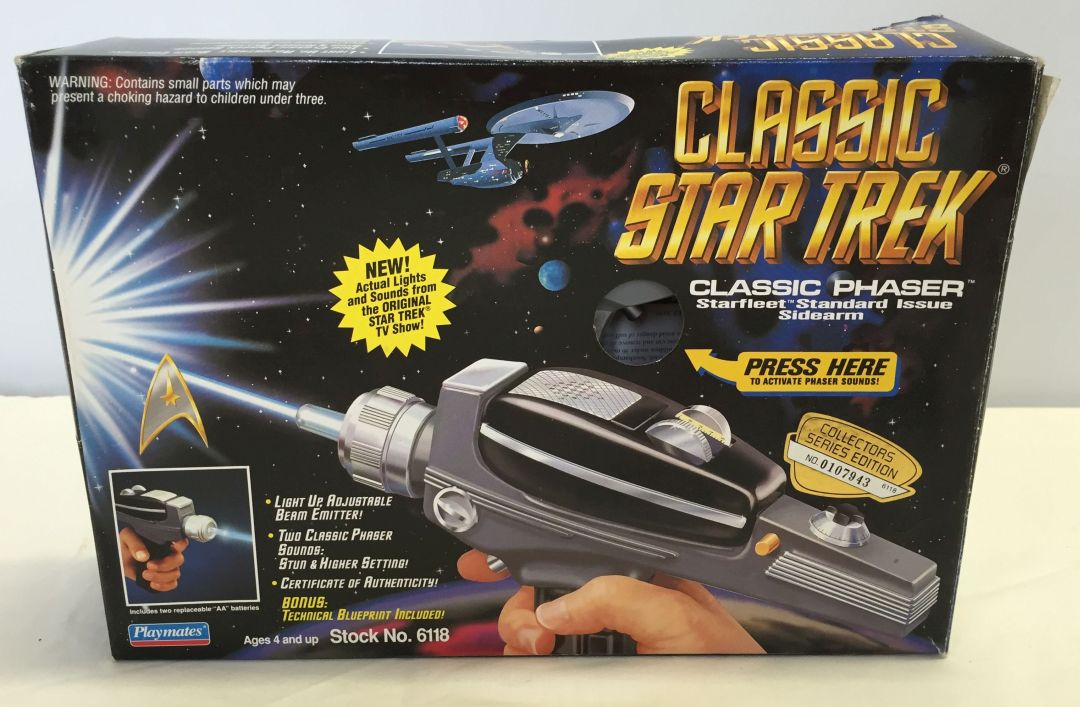 Star Trek Classic phaser. Boxed collectors edition.