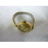 A ladies 9ct gold wristwatch with circul