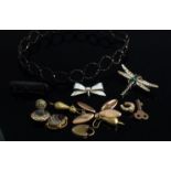 A selection of bijouterie including choker,