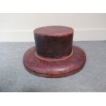 A treen top hat mould