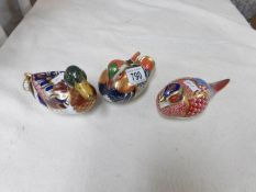 3 Royal Crown Derby paperweights, waterbirds
 
This is in good condition with no damage
